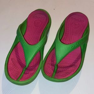 Croc sandals! Size W7 / M3!